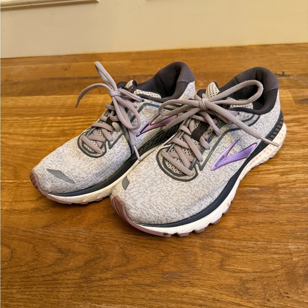 Brooks Gray and Purple Athletic Running Shoes (Adrenaline GTS 20)